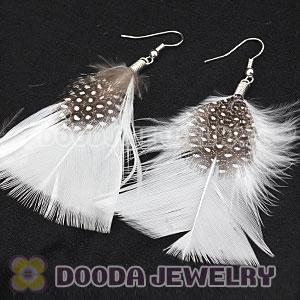 Snow White And Grizzly Flakes Feather Earrings With Alloy Fishhook Wholesale