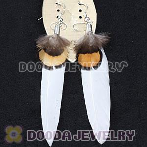 Fashion White And Grizzly Feather Earrings With Alloy Fishhook Wholesale