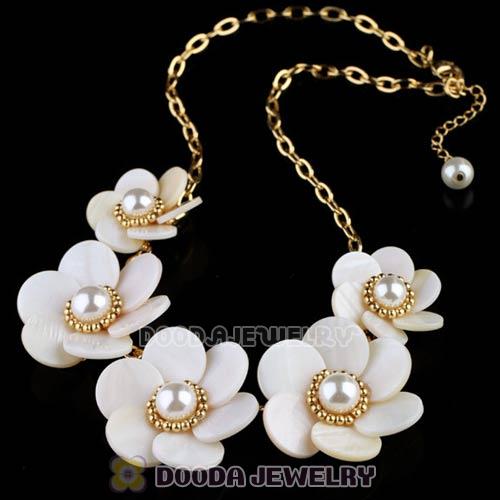 Luxury Pearl And Shell Flower Brand Necklace Wholesale